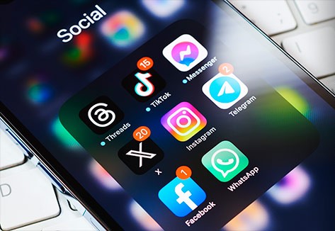 tela-de-celular-com-icones-de-redes-sociais-08082025